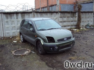 Битый автомобиль Ford Fusion