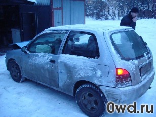 Битый автомобиль Toyota Starlet